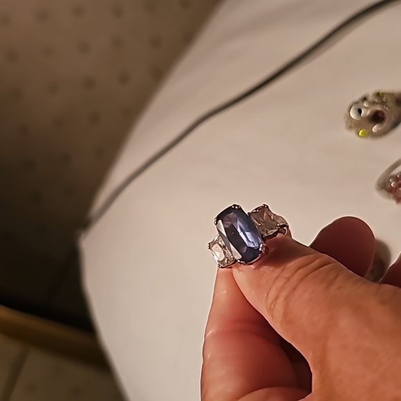 Rings - Picture 3 of 10